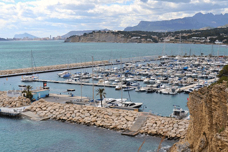 Vista del puerto de Moraira